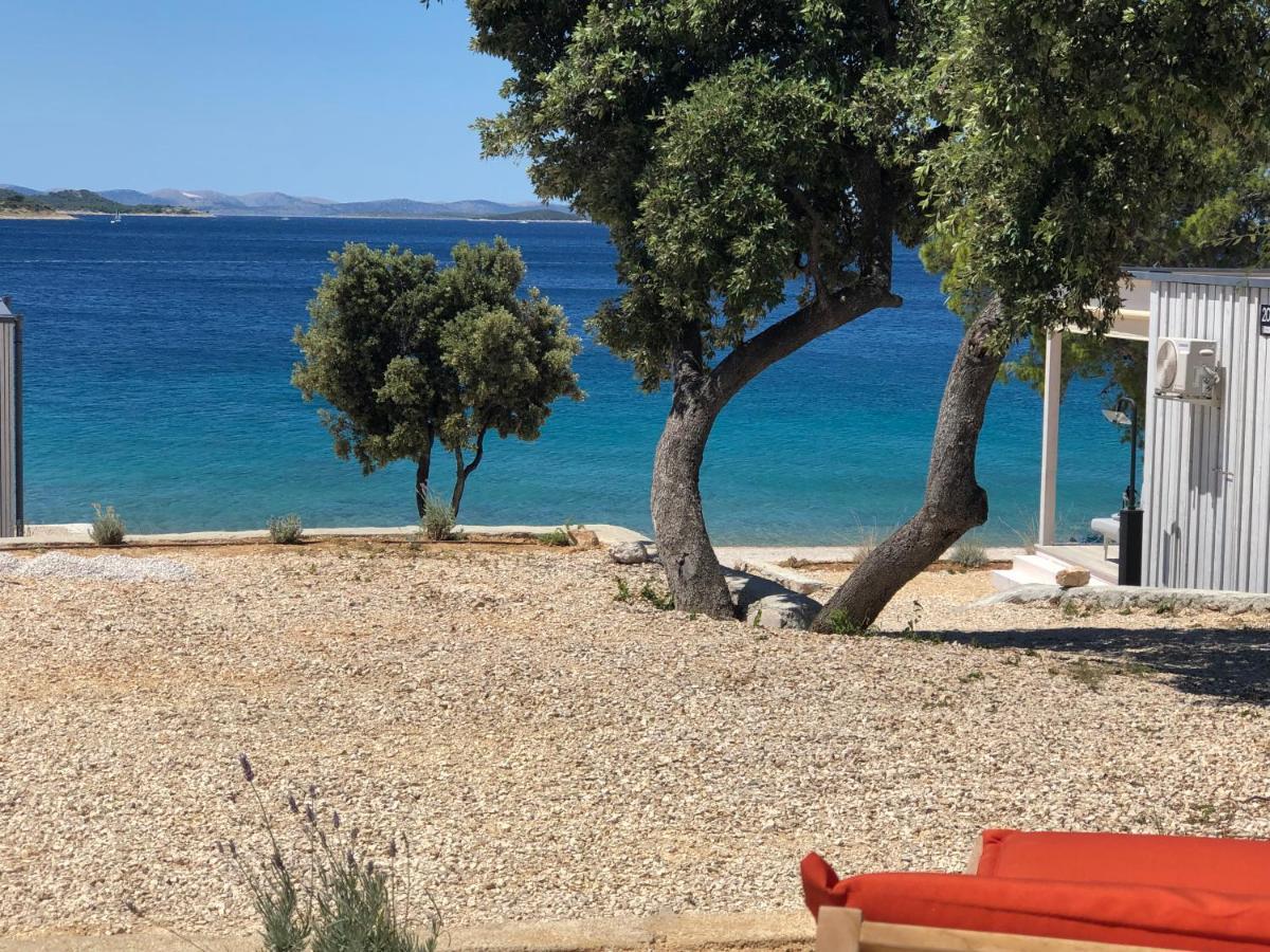 דראגה Buqez Eco Resort - Beachfront 20 & House 42 מראה חיצוני תמונה