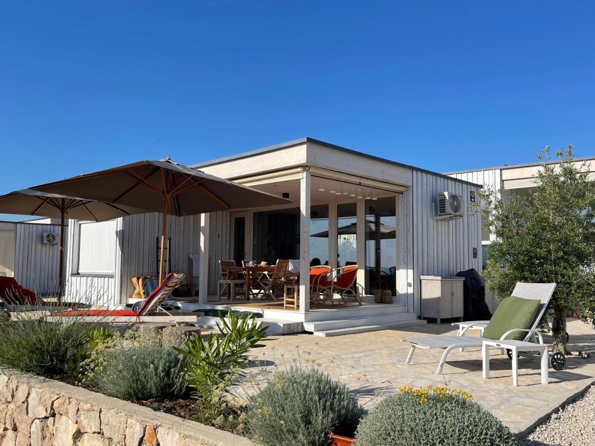 דראגה Buqez Eco Resort - Beachfront 20 & House 42 מראה חיצוני תמונה