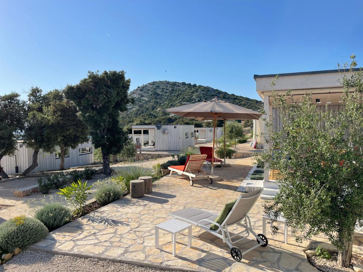 דראגה Buqez Eco Resort - Beachfront 20 & House 42 מראה חיצוני תמונה