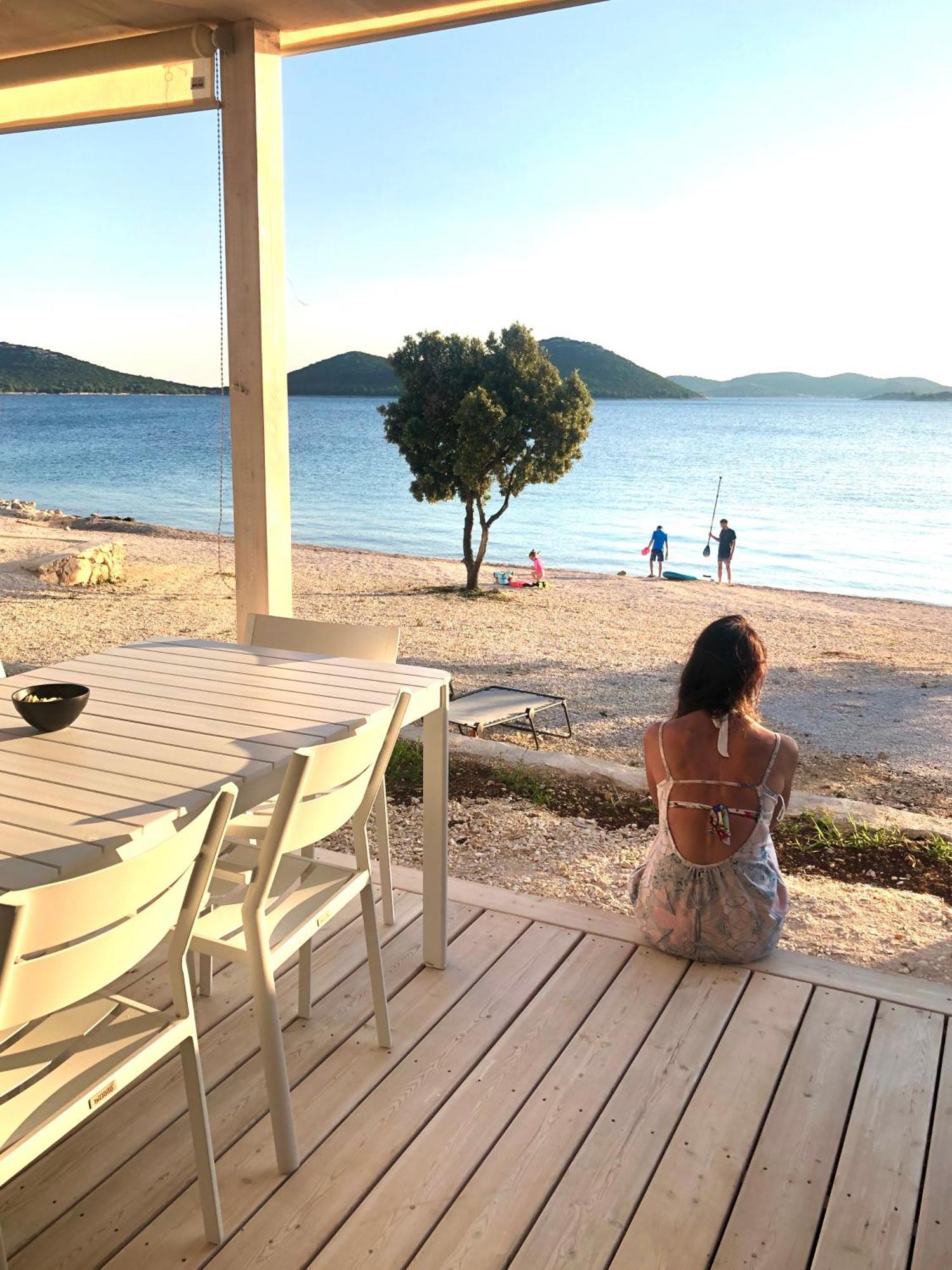 דראגה Buqez Eco Resort - Beachfront 20 & House 42 מראה חיצוני תמונה